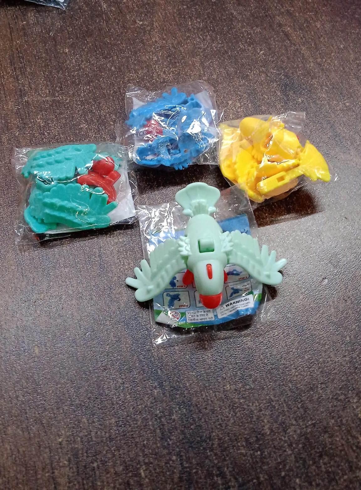 Small Diy Rio Birds Toy Promotional Toys, Child Age Group: 3-6 Yrs (1 Pc / Mix Color & Design) Small Diy Rio Birds Toy Promotional Toys, Child Age Group: 3-6 Yrs (1 Pc / Mix Color & Design)